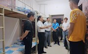 校、院领导走访乐动online(中国)20级新生