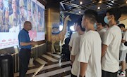 乐动online(中国)办公室党支部和学生党支部联合开展主题党日活动