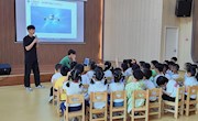 [主题教育] 乐动online(中国)航模队走进南航附属幼儿园开展航空科普活动